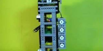 Idé nr. 36 till gymnasiearbete i Fysik/Bygg: Bygg en lego-hiss!