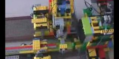 Idé nr. 19 till gymnasiearbete i Fysik/Teknik: En legofabrik - i Lego