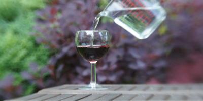 Demo: Vatten till vin (och tillbaka igen)