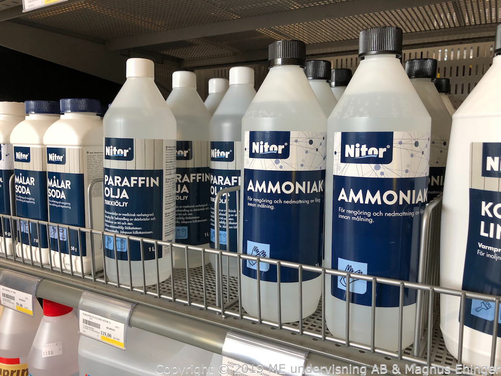 Ammoniak kan användas som rengöringsmedel vid måleriarbeten.